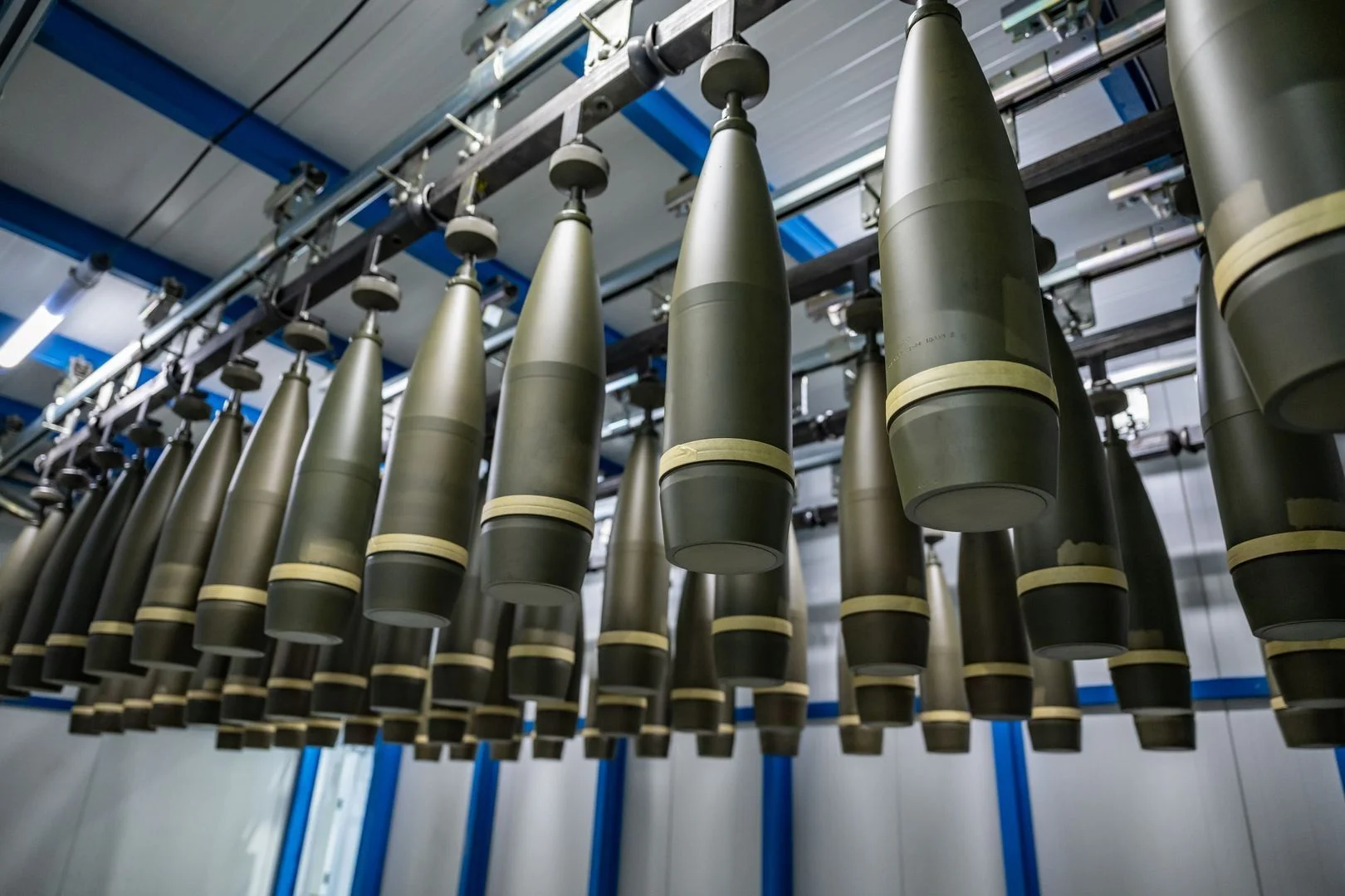 Виробництво 155 мм артилерійських боєприпасів