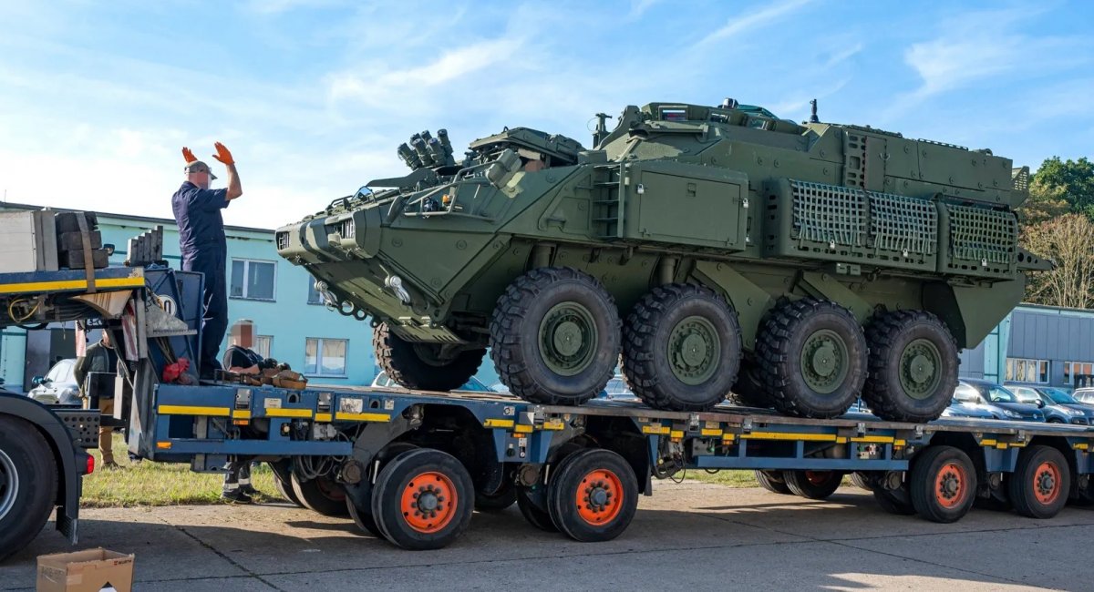 БТР LAV 6.0 ACSV перед відправленням до України