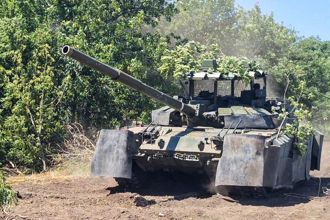 Танк Т-72Б3А з КАЗ 
