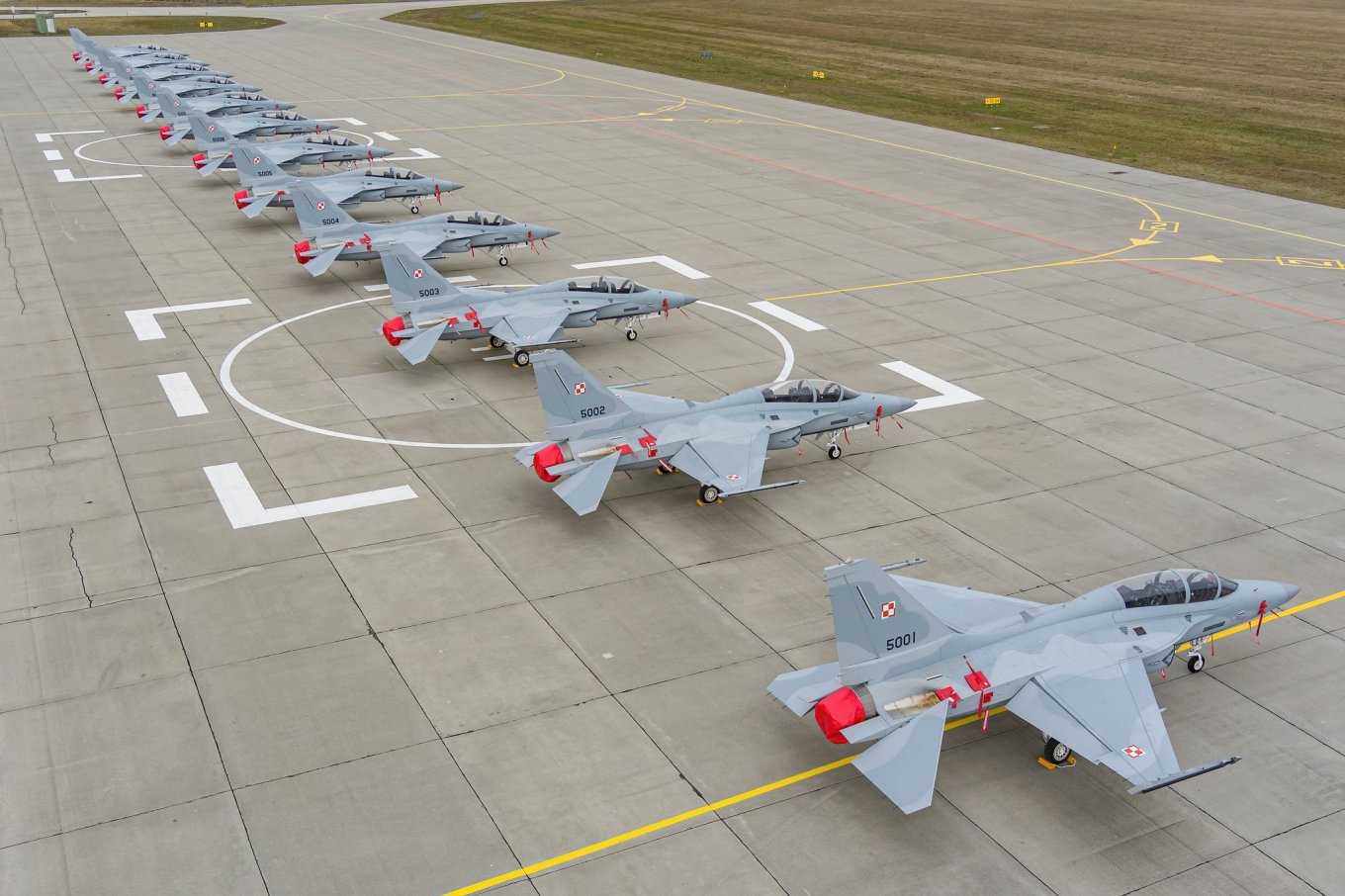 Навчально-бойові літаки FA-50 ПС Польщі