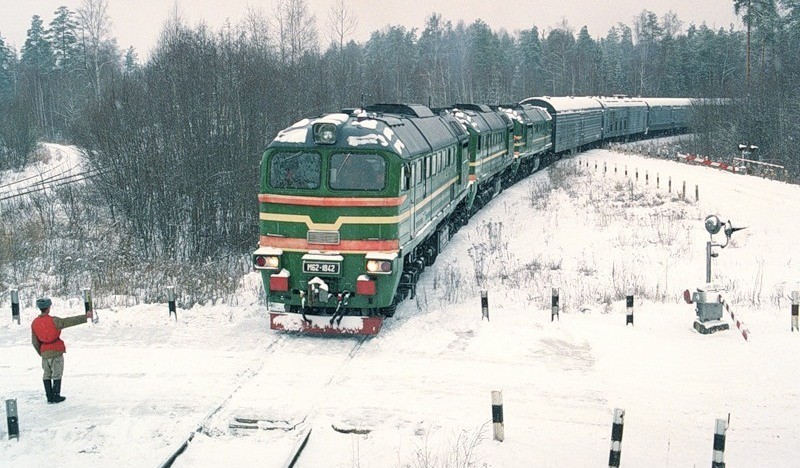 Як КНДР в 2021 році дивно випробувала ракетний поїзд під KN-23, якою потім били по Україні, і чи є таке в РФ зараз