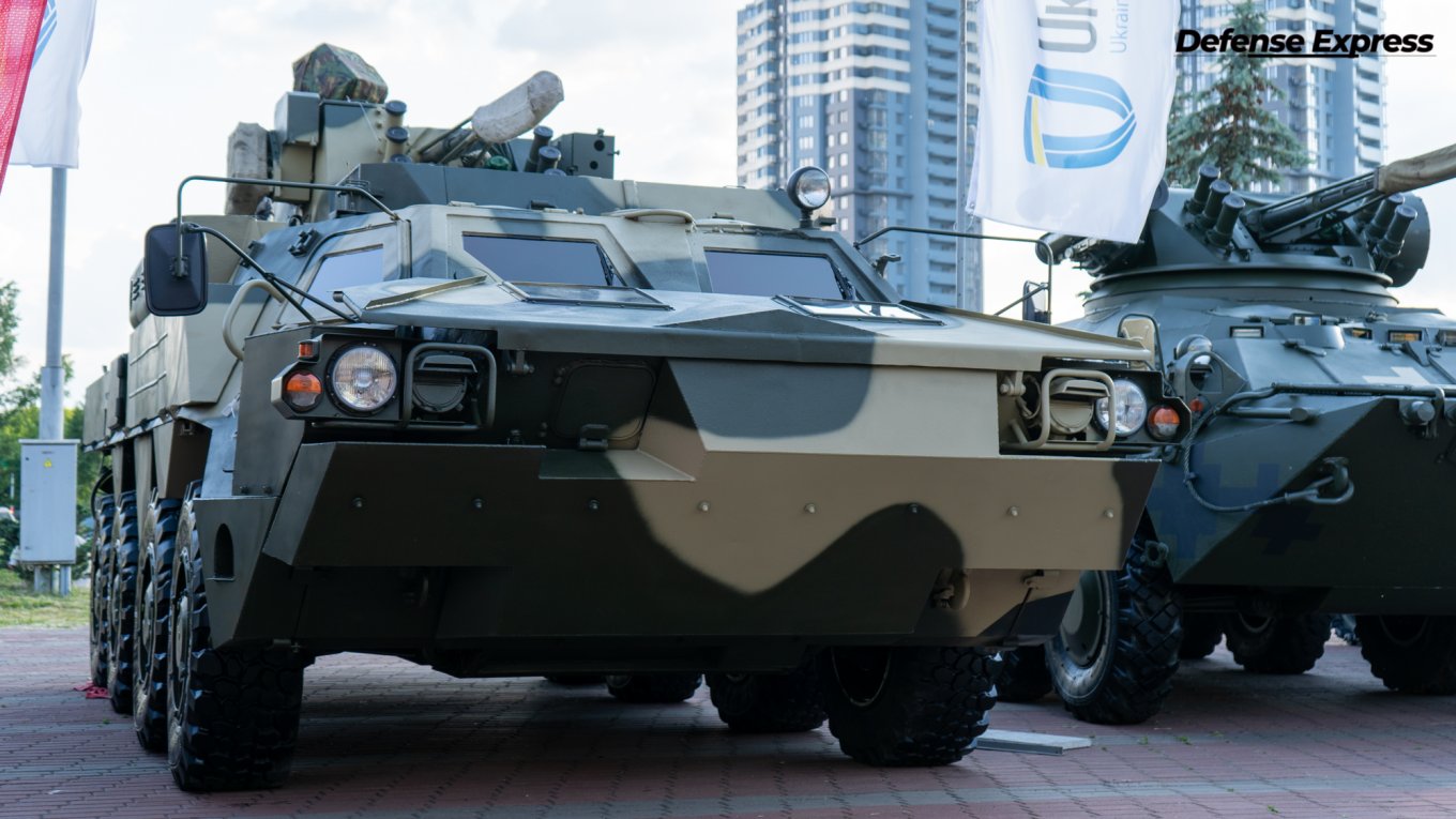 Морський варіант БТР-4Е вперше публічно продемонстрували на виставці Зброя та Безпека-2021
