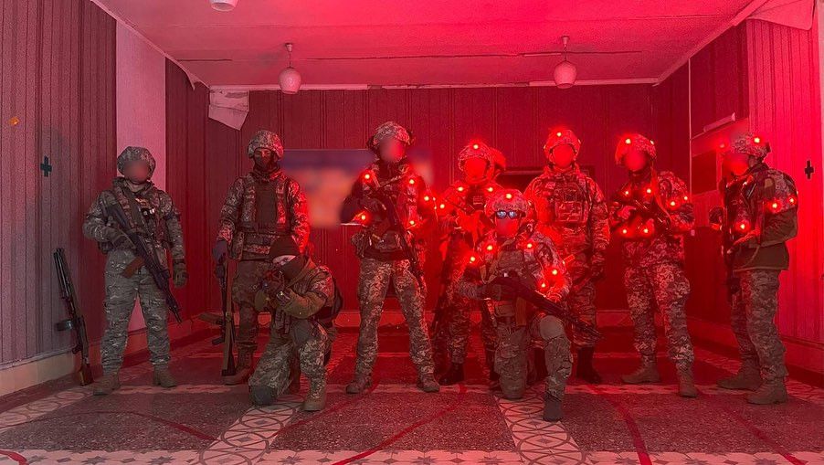 Тактичні тренування для українських військових із застосуванням симуляторів на основі лазерних технологій