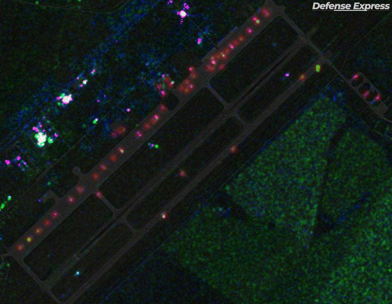 Супутниковий знімок авіабази 