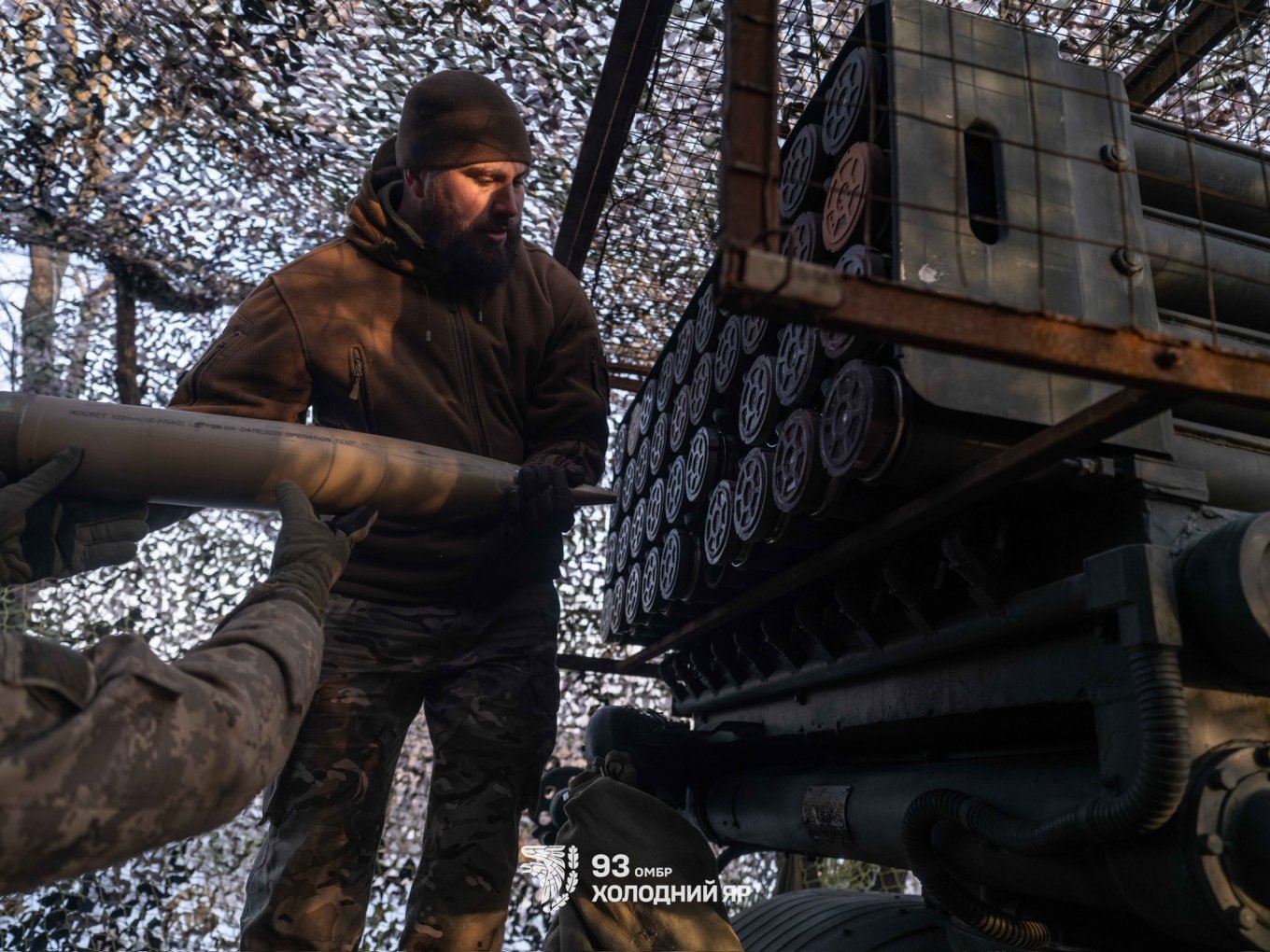 Ручне заряджання БМ-21 