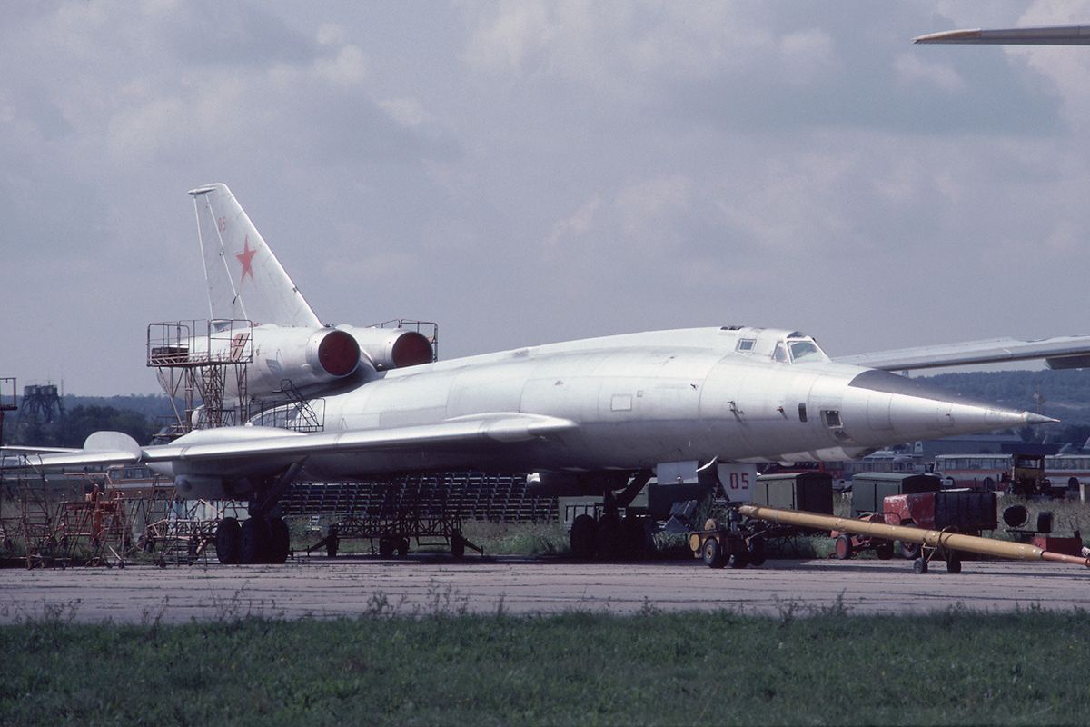 Ту-22