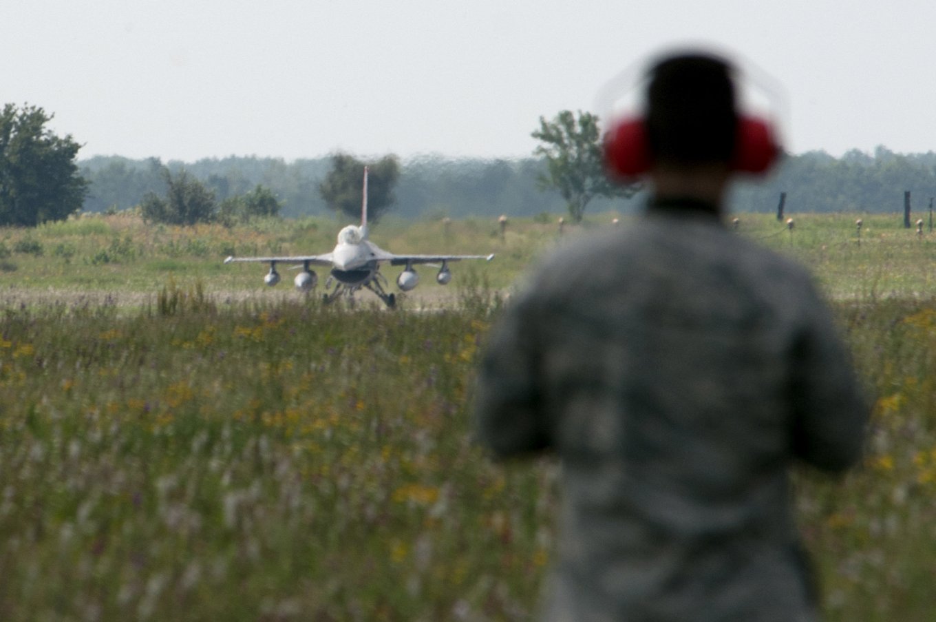 F-16 в Україні безпечне небо 2011