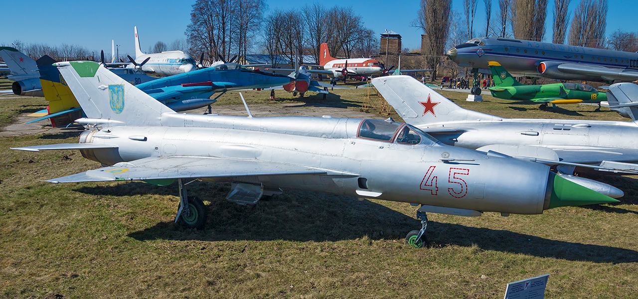 M21м мішень МиГ-21