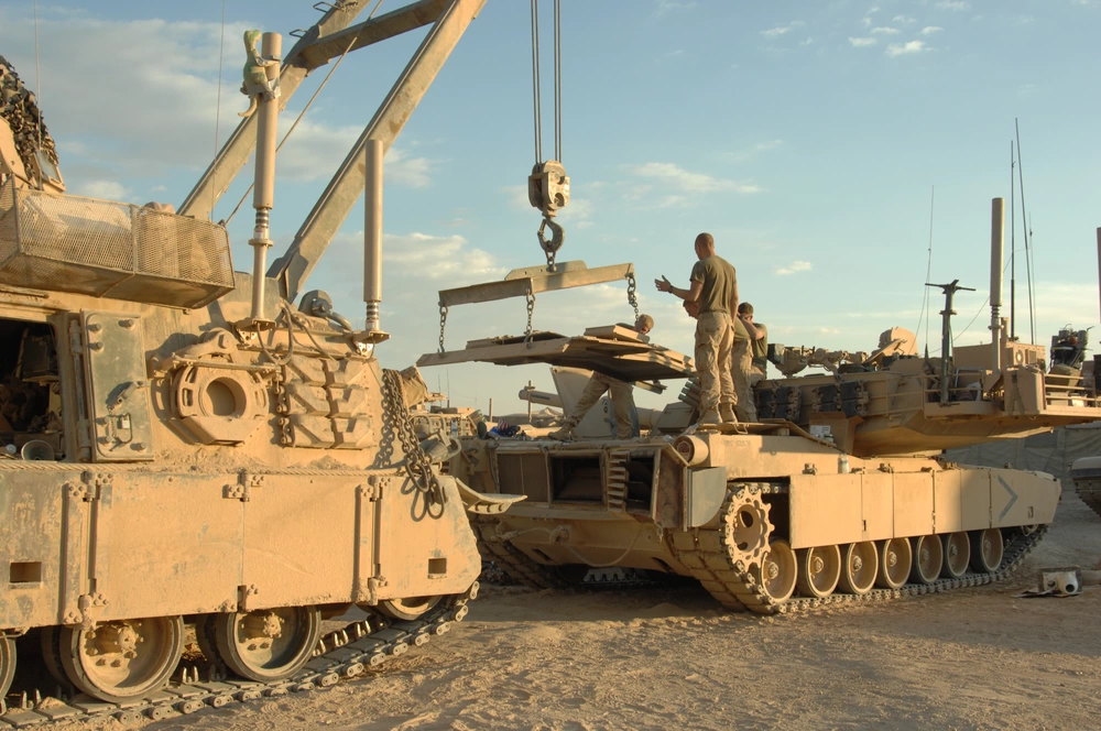 США відмовляються від БРЕМ M88A3 на користь старої Hercules, яка не може сама підняти новий танк Abrams SEPv3