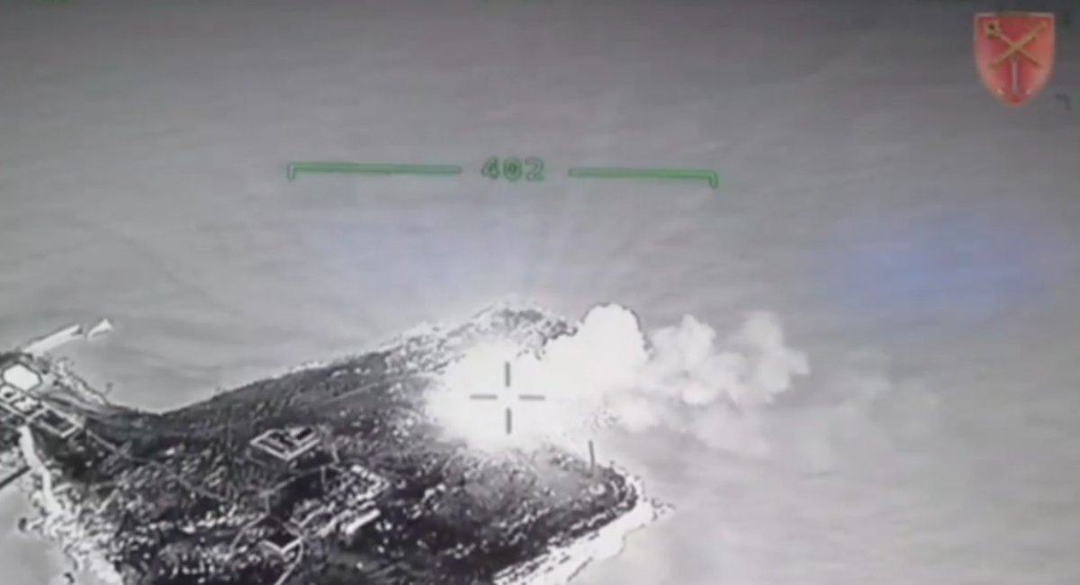 Bayraktar TB2 shot at an enemy Mi-8 on Snake Island