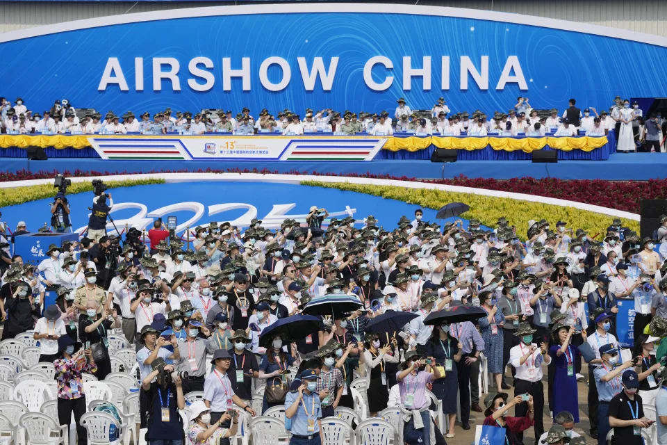 в Китаї розпочалась виставка Airshow China 2021, Defense Express