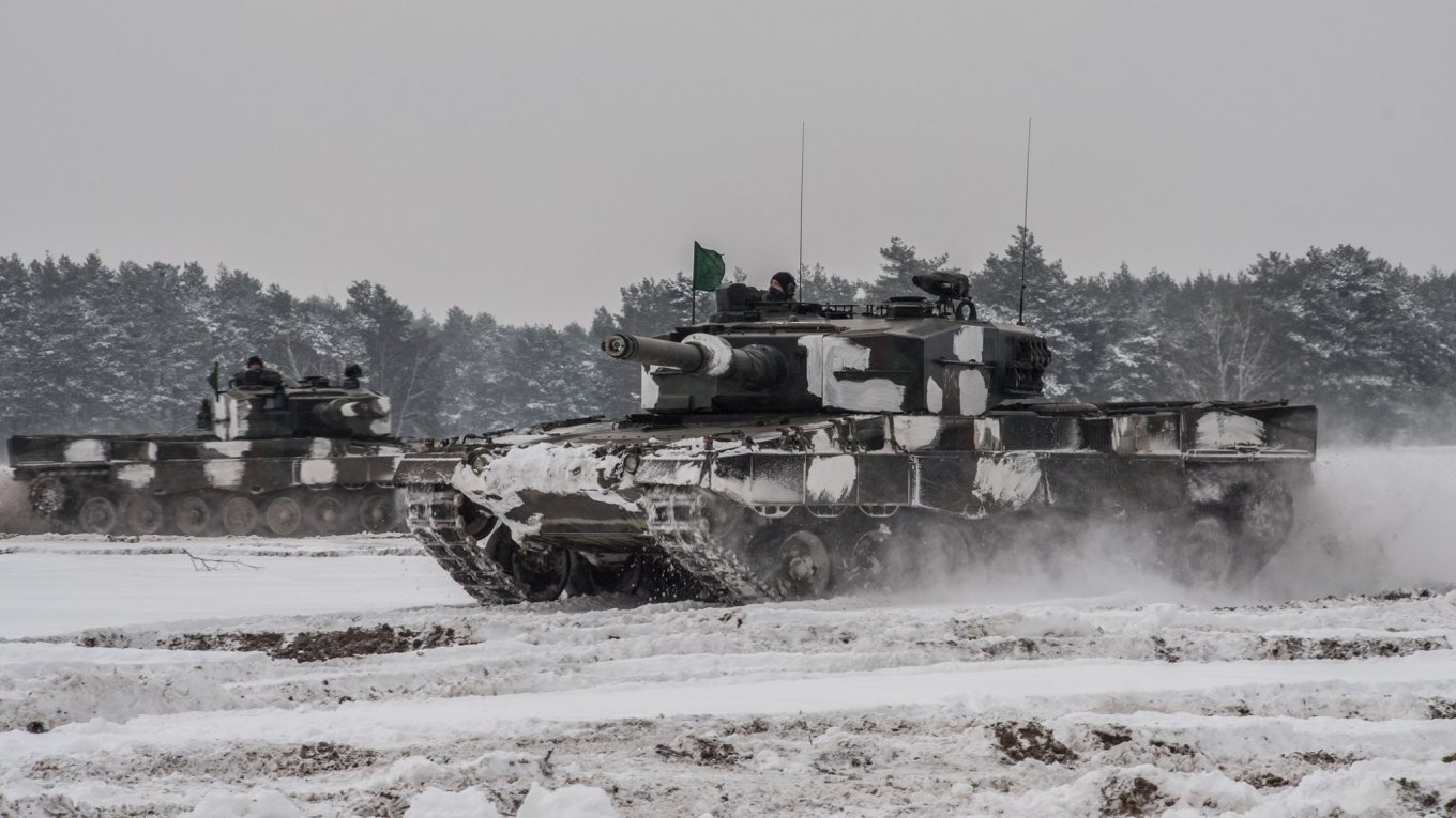 Leopard 2А4 польща