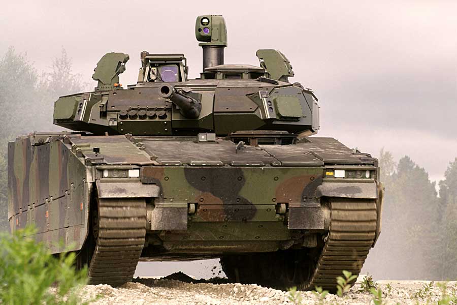 БМП CV90 з КАЗ IRON FIST