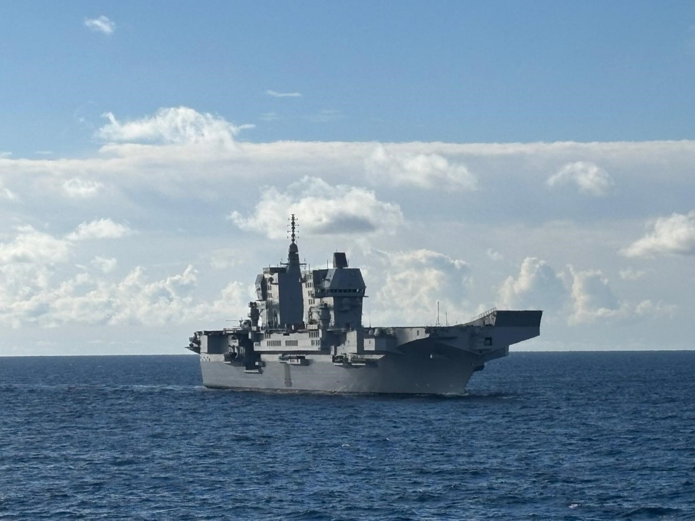 Trieste (L 9890) ВМС Італії