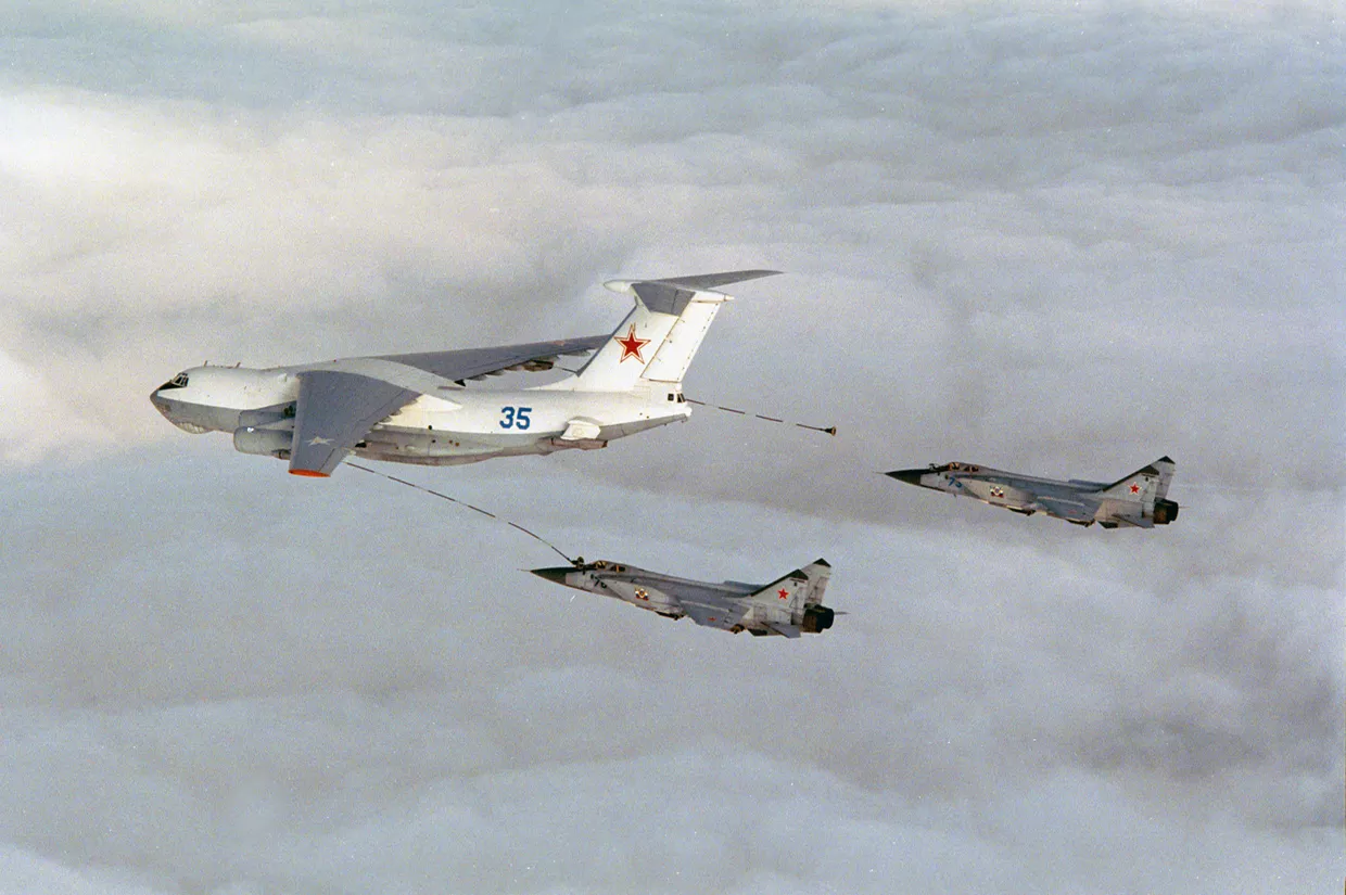 Ил-78 та МиГ-31
