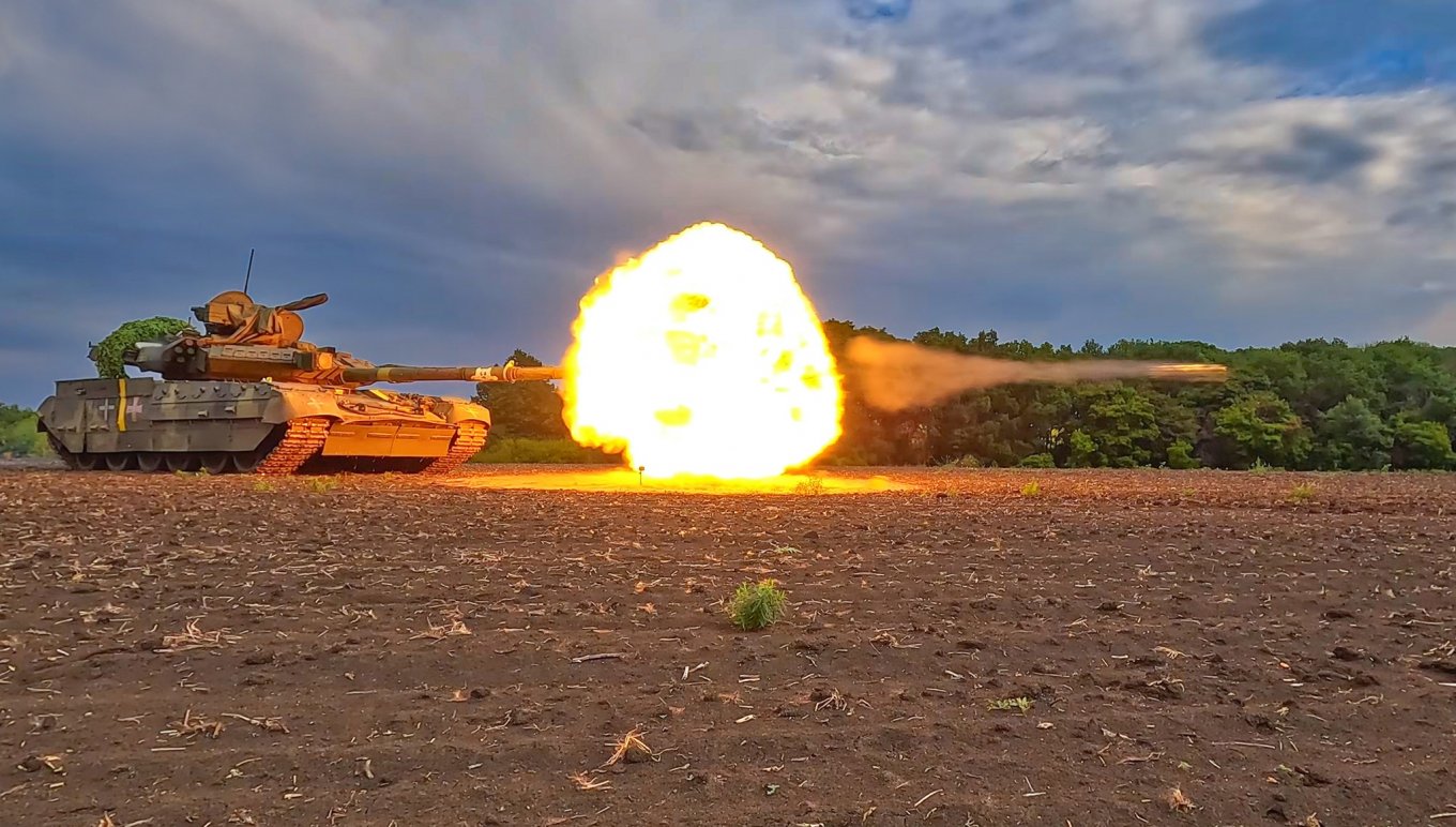 Т-84У або БМ