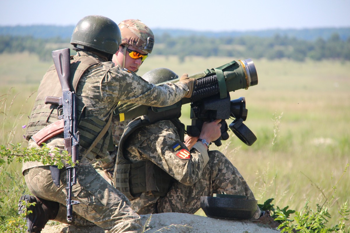 The first combat launches of the FGM-148 Javelin anti-aircraft missile system by new Ukrainian Armed Forces operators prepared at the Training Center of the National Academy of Land Forces.  June 2021 / Photo: ArmyInform