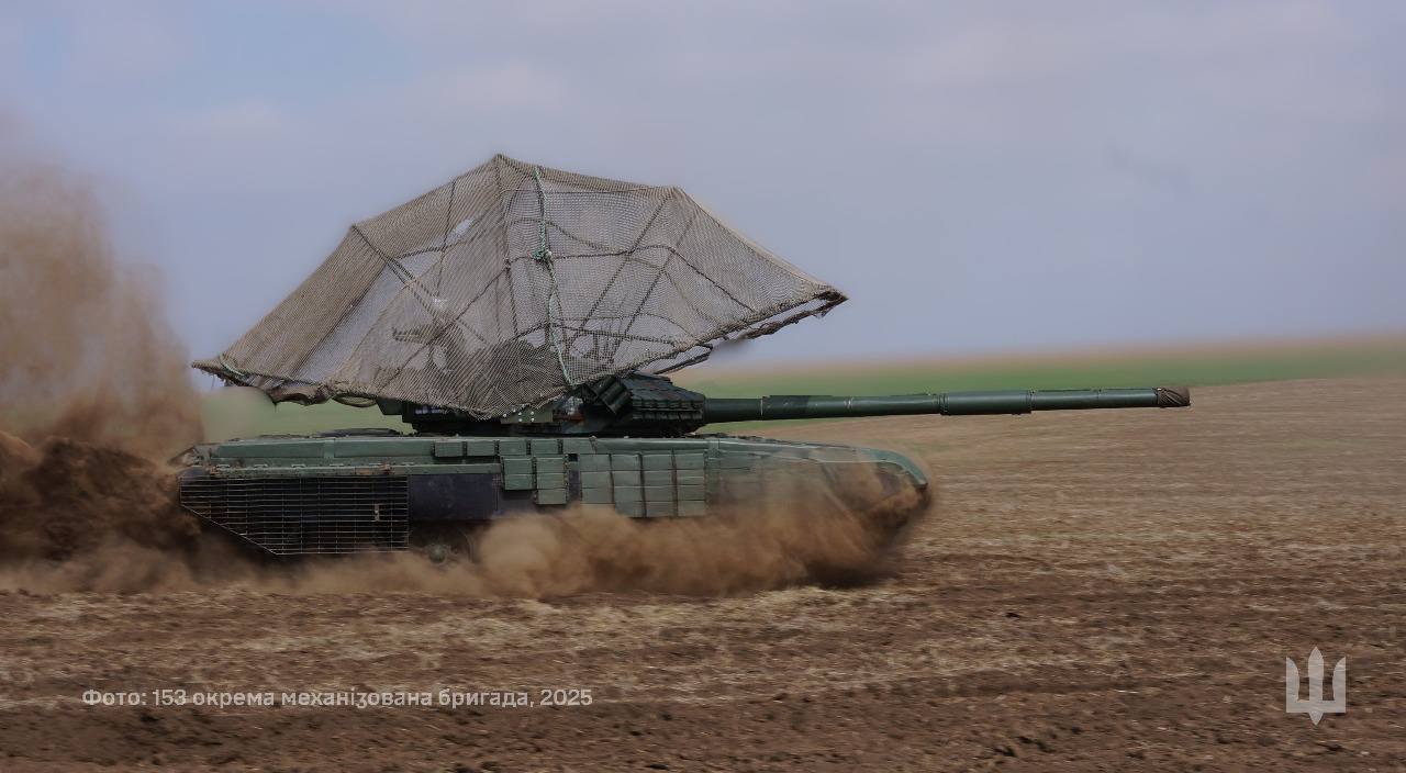 Т-72ЕА з протидроновим 