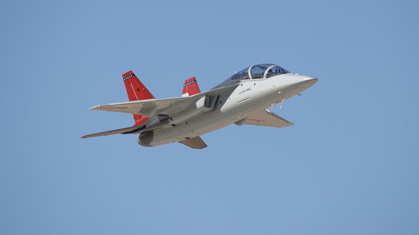 T-7 Red Hawk