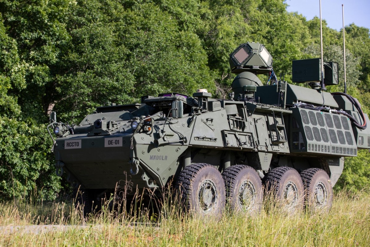 Система ППО DE M-SHORAD на базі лазера та БТР Stryker