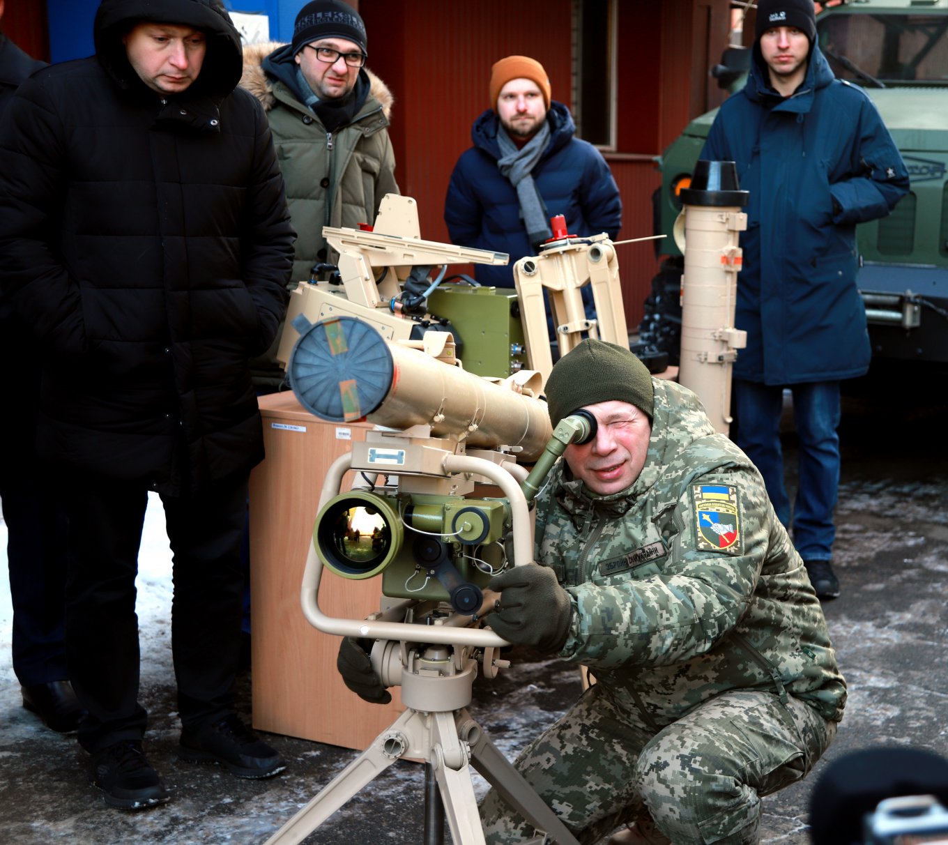 Керівники оборонних підприємств та Сухопутних військ працюють над переозброєнням Збройних Сил, Defense Express