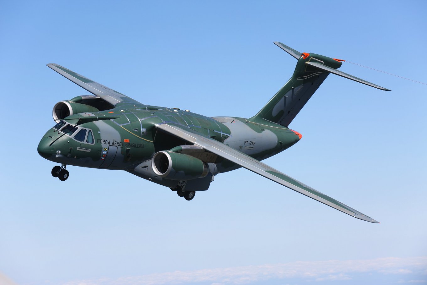 Транспортний літак Embraer C-390