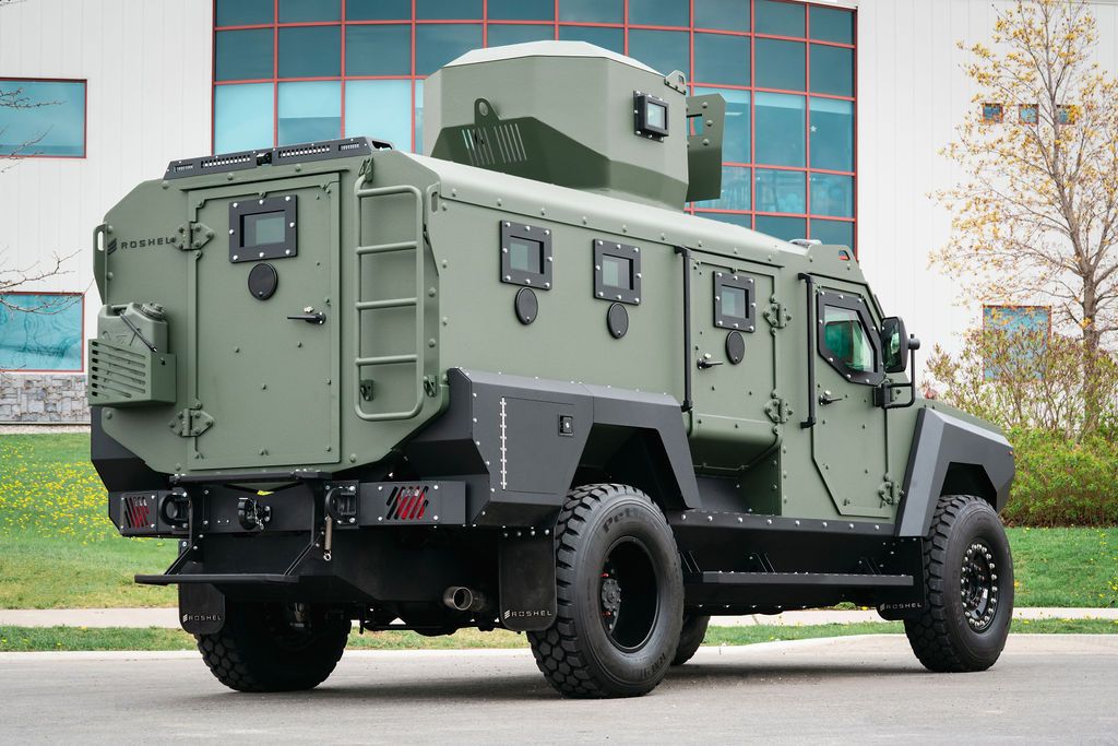 Roshel Senator на шасі Ram 5500