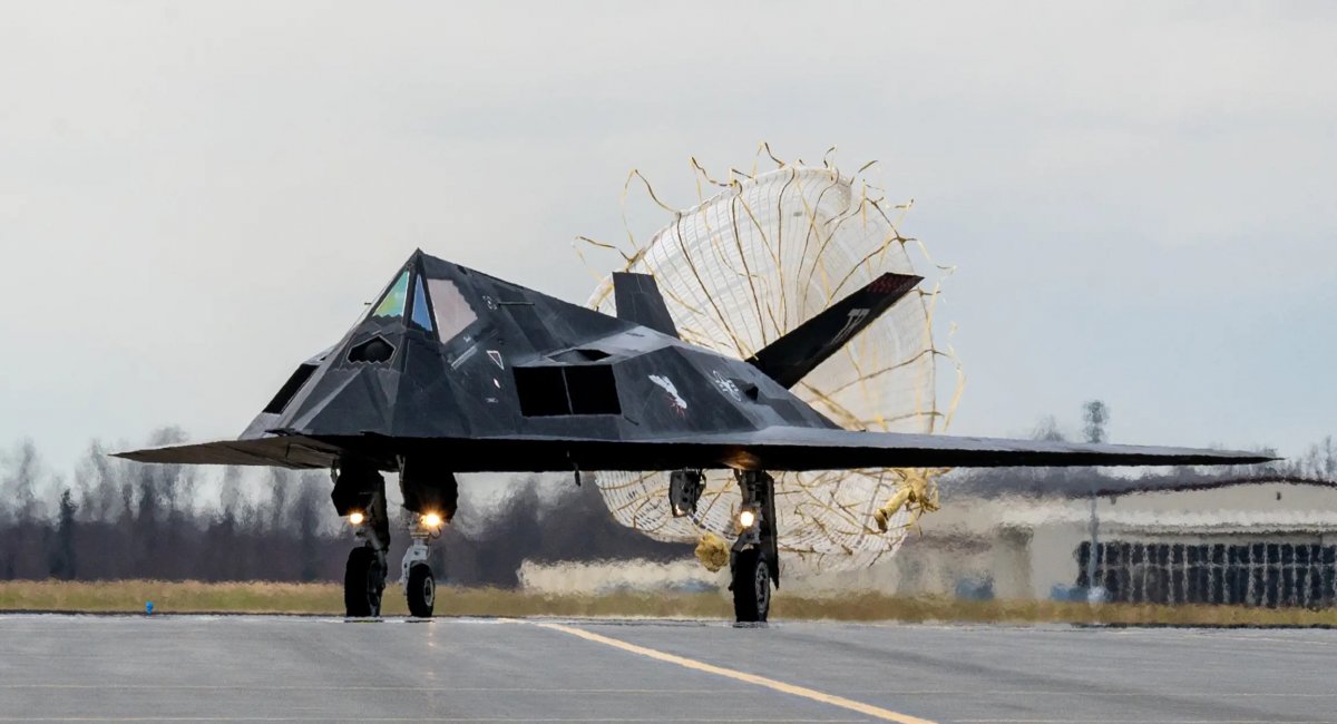 F-117 Nighthawk. Фото - U.S. Air Force, автор – Sheila deVera