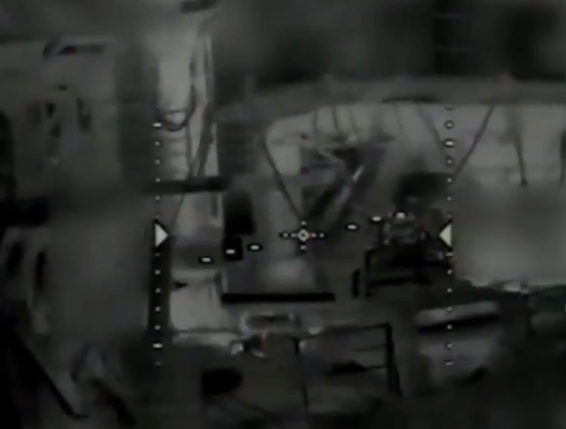 Ймовірно ПТРК "Корнет" на буровій станції "Севаш", в об'єктиві FPV-дрона ВМС України