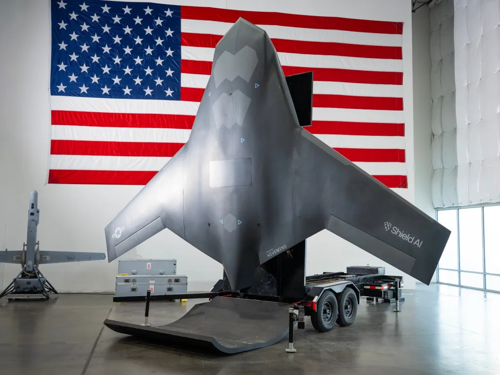 Старий макет дрона-винищувача X-Bat