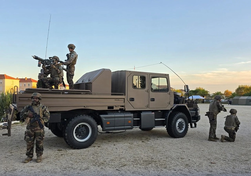 ПЗРК Mistral на базі Skania Vampire