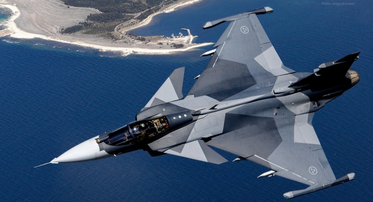 Gripen (всі фото: Saab)
