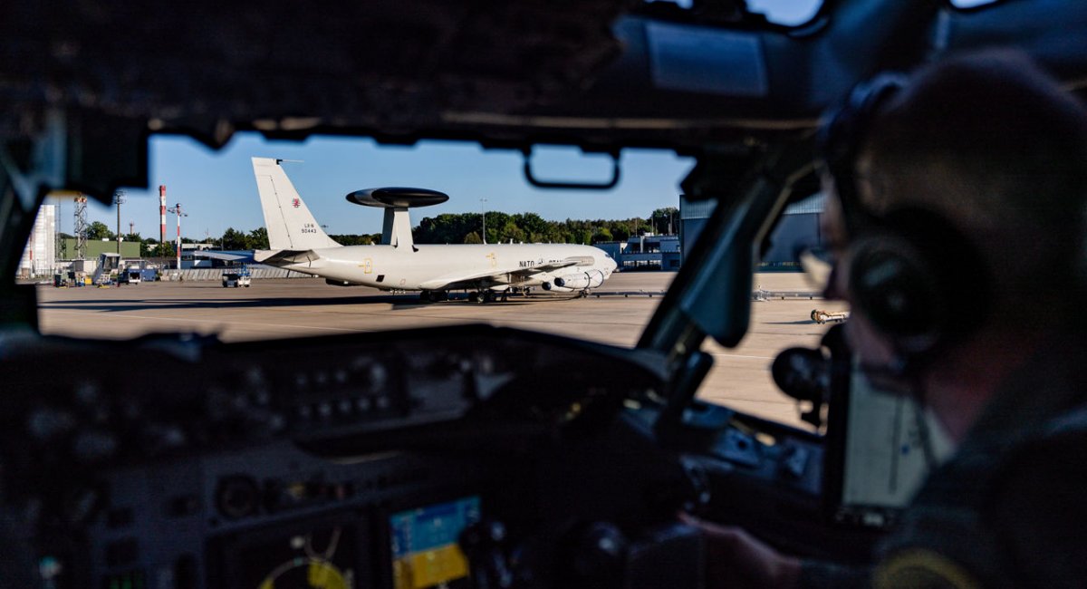 Від літаків за мільярди до трагедії "дружнього вогню" або чому в небі майбутнього координація важливіша за зброю
