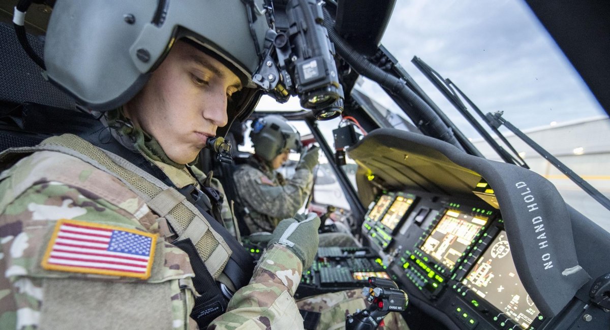 Як зекономити мільйони на гелікоптері: американські військові отримали перший UH-60V зі "скляною кабіною"