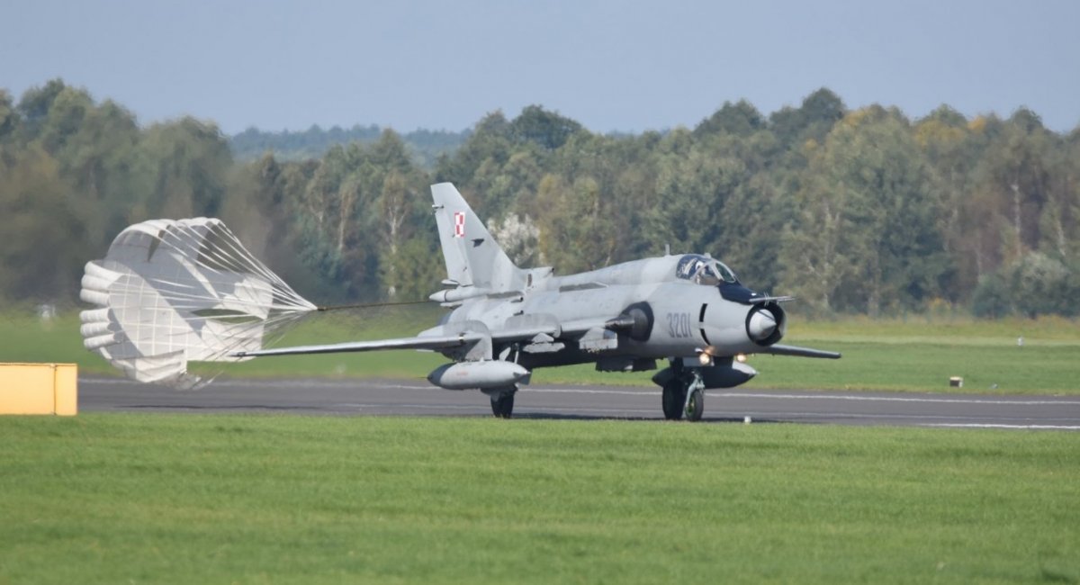 Польський Су-22, фото - 4 Skrzydło Lotnictwa Szkolnego