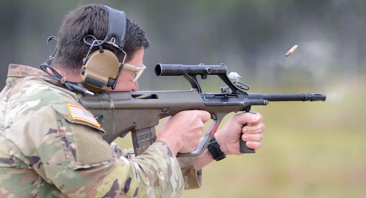 Армія США тричі прицінювалась до булпапів на заміну M16: чому він не підійшов, хоча ніби має стільки переваг