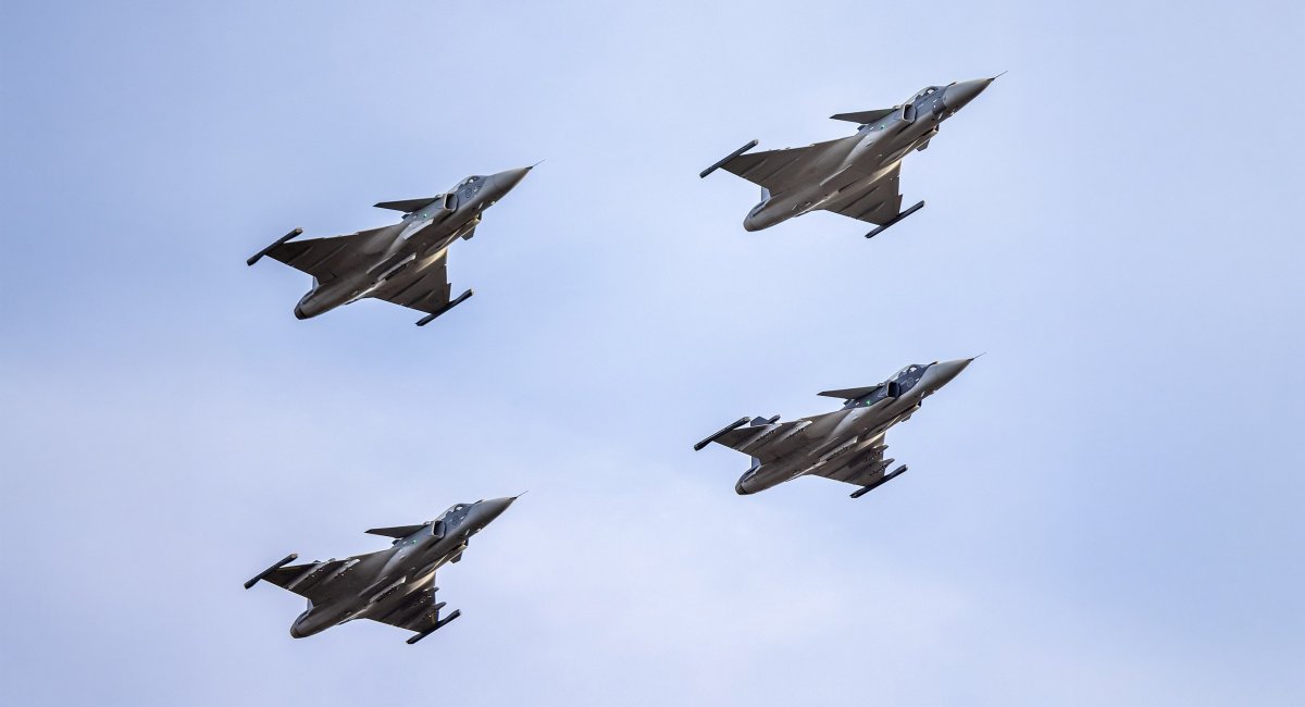 JAS 39 Gripen (всі фото: Saab)