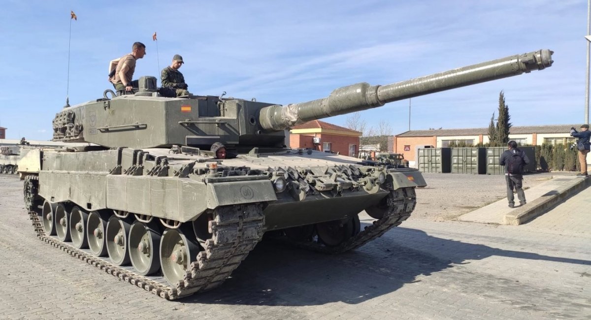 Іспанський Leopard 2A4, фото - Benjamín Carrasco, Infodefensa