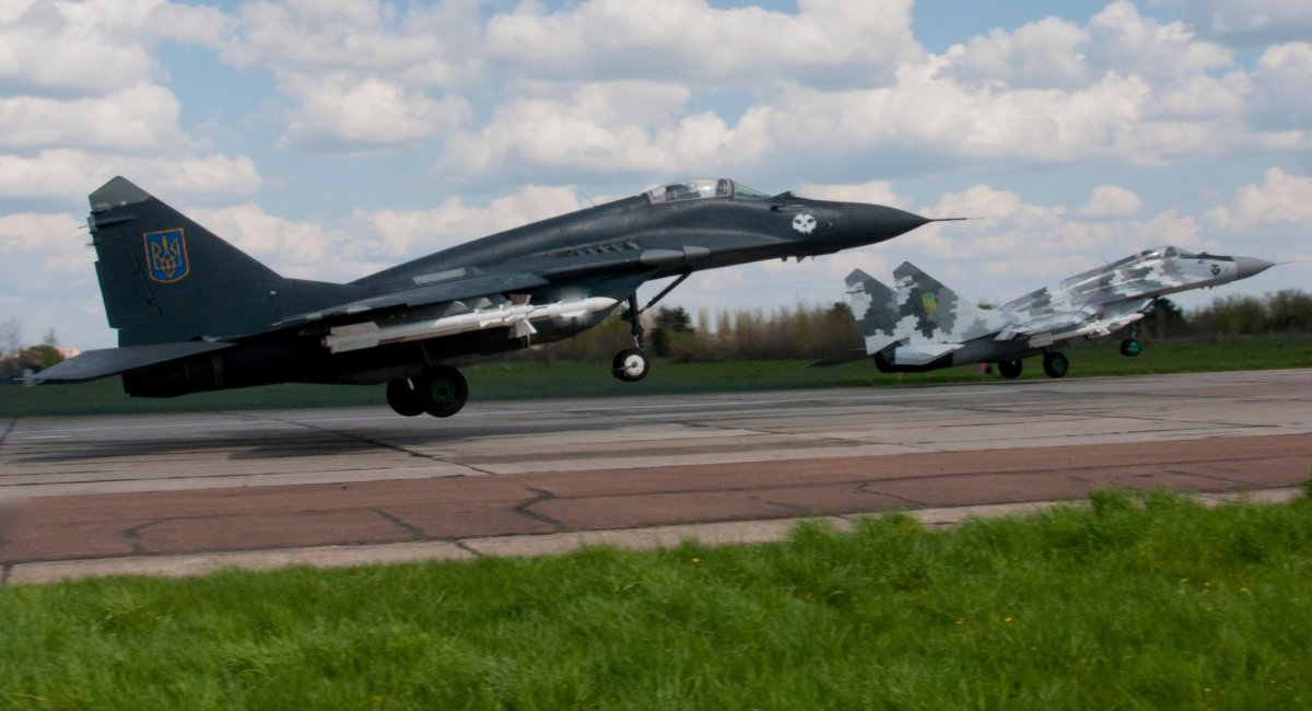 МіГ-29 охороняють українське небо, квітень 2023 року, фото – прес-служба 40-ої бригади тактичної авіації ЗСУ