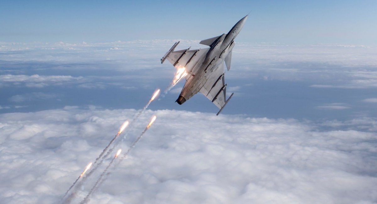 JAS 39 Gripen (всі фото: Saab)