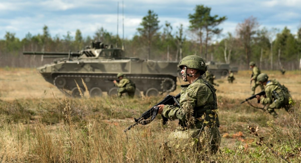 Навчання десантних військ армії РФ, фото ілюстративне