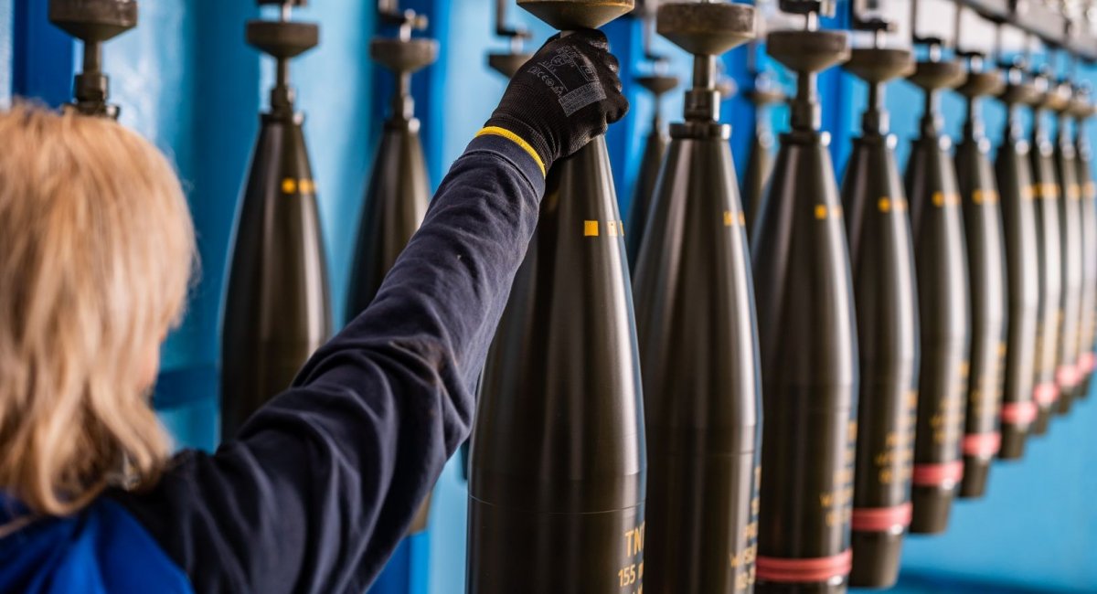 Виробництво 155-мм снарядів (всі фото ілюстративні від Czechoslovak Group)