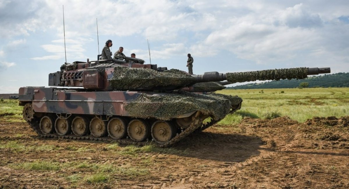 Танки Leopard 2 бундесверу, ілюстративне фото з відкритих джерел