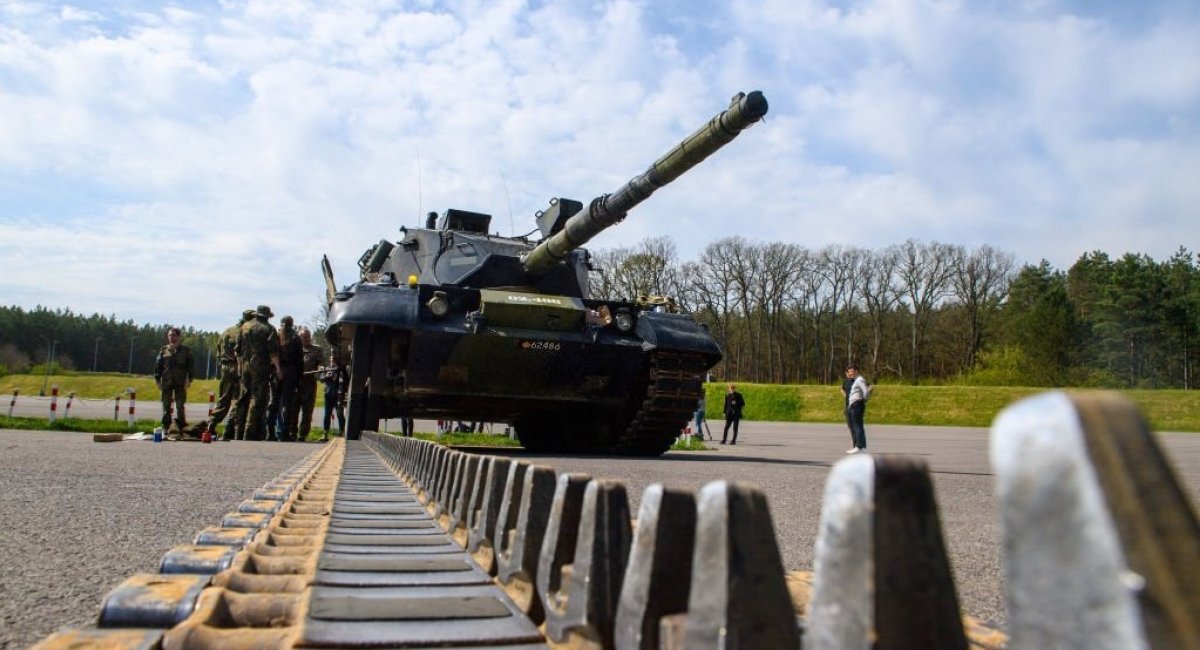 Танкісти ЗСУ опановують Leopard 1A5, травень 2023 року, фото - Anders Lomholt