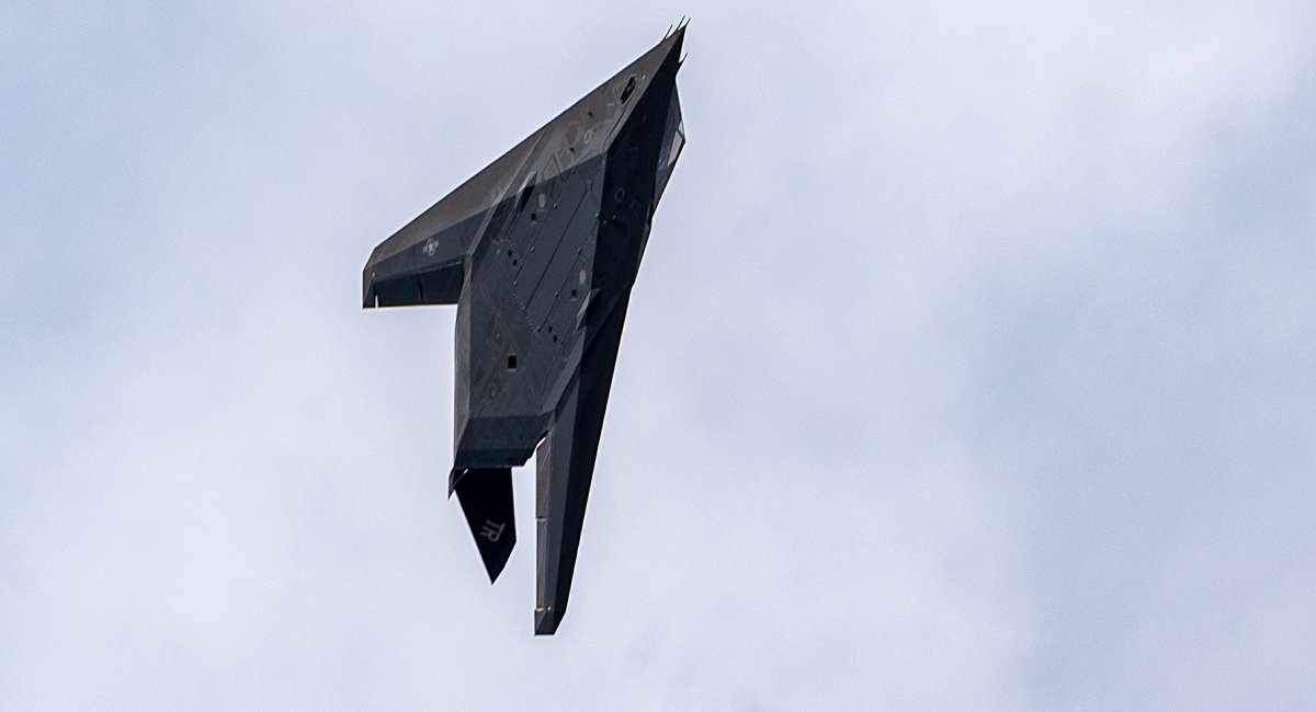  F-117 Nighthawk