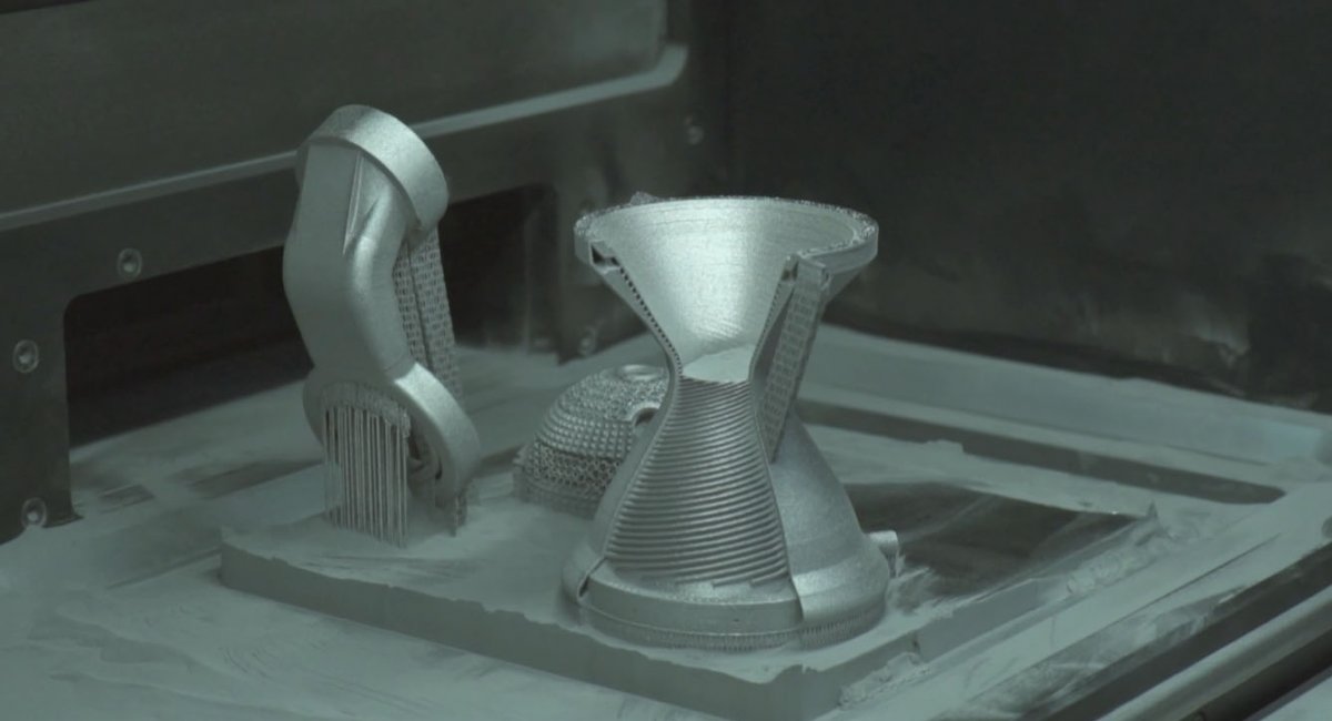 Приклад різних титанових деталей, виготовлених на 3D-принтері від "АЛТ України"