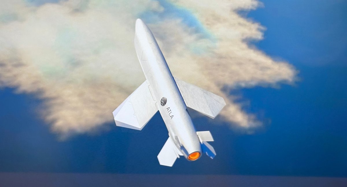 Модель майбутньої далекобійної крилатої ракети Японії