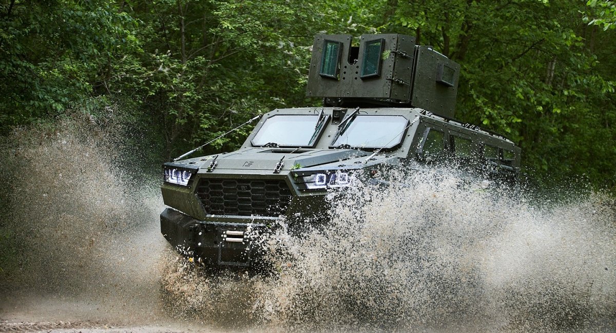 Українська бронемашина класу MRAP пройшла випробування в зоні бойових дій