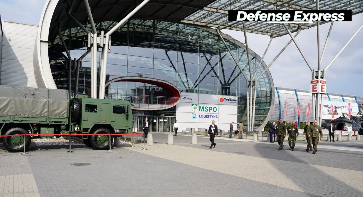 В Польщі розпочала роботу виставка MSPO 2021 - українські компанії беруть активну участь / Фото: Defense Express