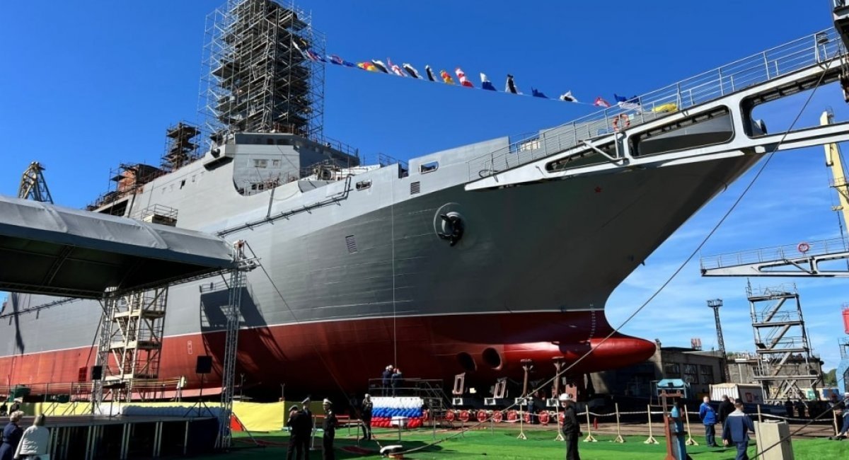 РФ може остаточно списати "Кузнецов" та все рівно тратить гроші на нові великі кораблі, який висновок